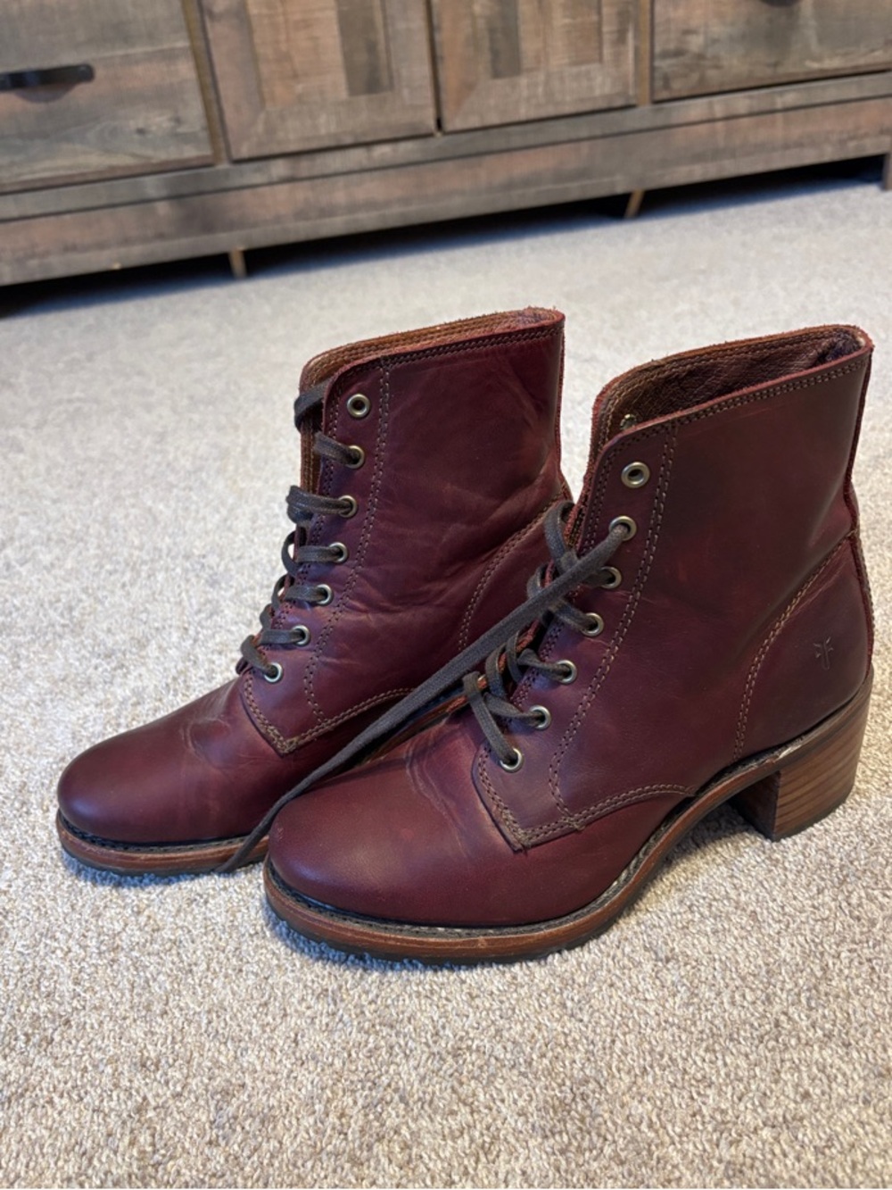 RARE Frye Sabrina 6G Oxblood Leather Lace-Up Combat Boots